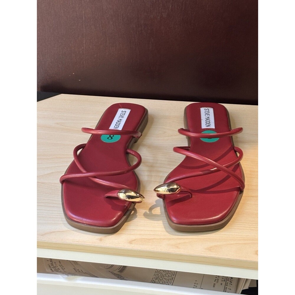 New Steve Madden Red Anniston Anine Comfort Padded Sandals Gold Accent Toe Sz 8